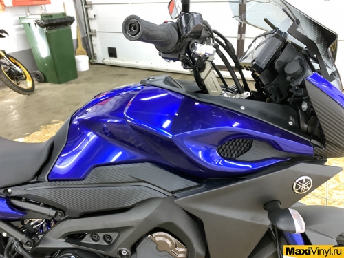 Полная оклейка мотоцикла Yamaha MT-09 в синий металлик